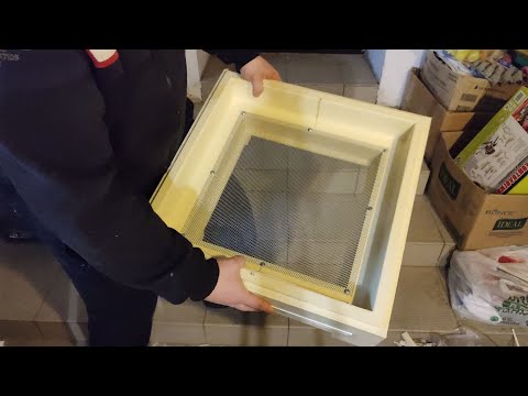 Видео: ОБЗОР УЛЬЯ ИЗ ППУ САД НА 12 РАМОК