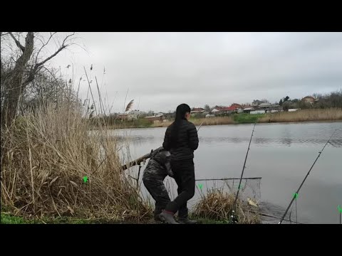 Видео: КОРЕНОВСК. ПОПАЛИ  на ТАКУЮ РЫБАЛКУ!!! выловили пол речки!! 😉апрель 2023!