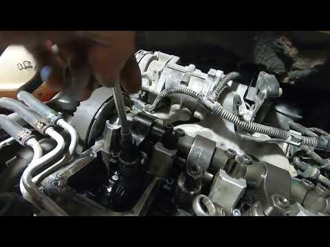 Видео: Троение двигателя(бубнит во впускной коллектор)WV Caddy2 1.9tdi Часть 2.