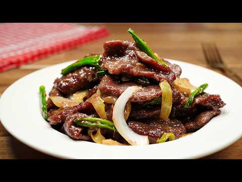 Видео: 🎄Сочное жаркое из говядины! Весь секрет – в маринаде! Говядина и лук ❤️