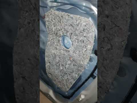 Видео: Тойота Isis как снять легко передние дверные карты.