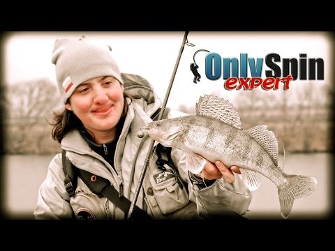 Видео: Ловля на джиг поздней осенью  Мишин и Питерцов