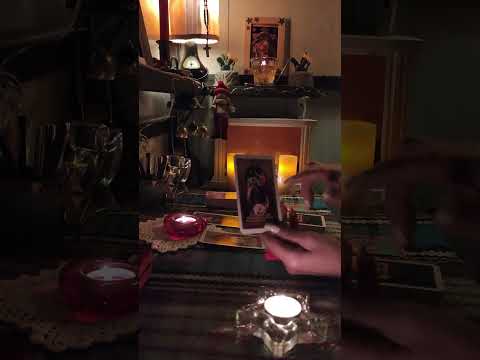 Видео: Мужчина лохонулся Его бьёт женщина по спине он в шоке поток