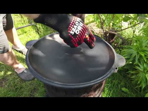 Видео: Садж чугунный. Обжиг и подготовка к первому использованию.