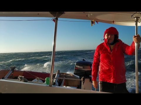 Видео: ШТОРМ в океане Идем на Яхте в Гибралтар не прорваться | КАПИТАН КОСТЯ