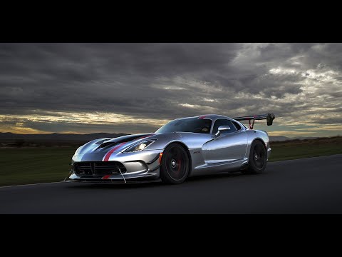 Видео: 🐍 Хто сильніший: тюнінгований #Dodge #Viper чи #Ford #Mustang?