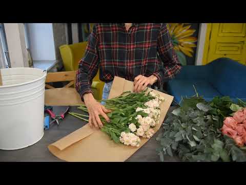 Видео: Самое бережное хранение цветов с использованием бумаги. Как грамотно хранить цветы.