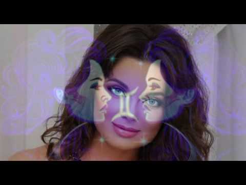 Видео: Женщина близнецы