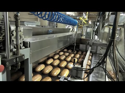 Видео: Видеоурок 116. Курс Полезные советы. Мастер-классы. Как пекут хлеб на Сормовском хлебозаводе.