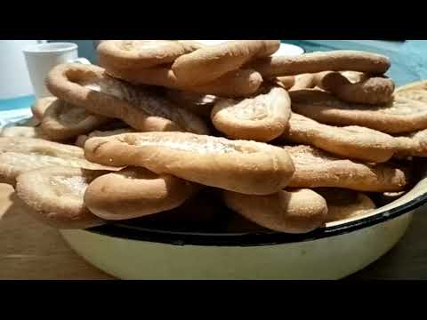 Видео: С мамой стряпаем бурятские боовы - традиционное бурятское угощение