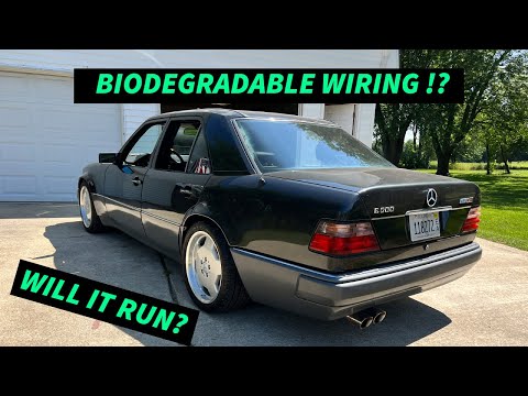 Видео: Замена биоразлагаемого жгута проводов на w124 E500 Renntech, спасибо Mercedes!