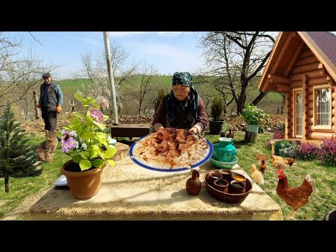 Видео: Готовим Домашнюю Лапшу. (Кинияр) Лезгинская Кухня Простой и Очень Вкусный Рецепт