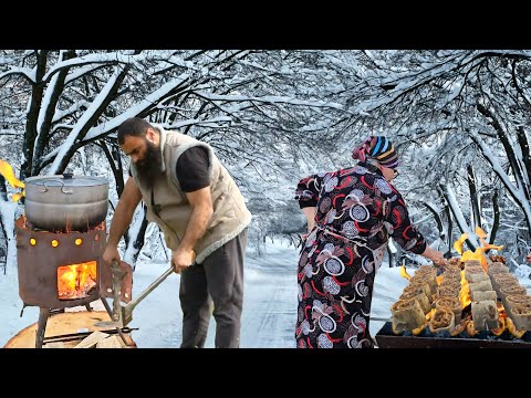 Видео: В Азербайджанской Деревне Идет Снег. Бабушка Готовит Самые Вкусные Блюда для Всей Семьи