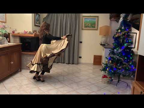 Видео: Цыганский танец. Постановка для начинающих.