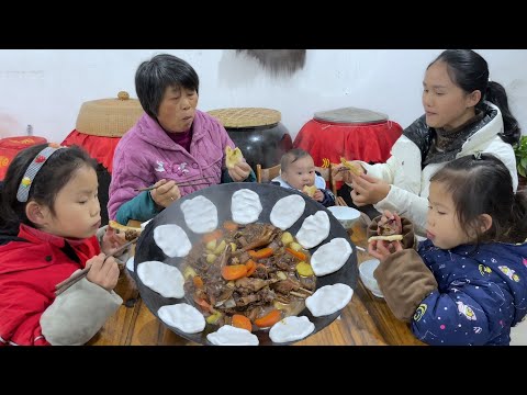Видео: В первый раз сделать колхозные дрова из индейки. Вкусно. Трем детям очень нравится.