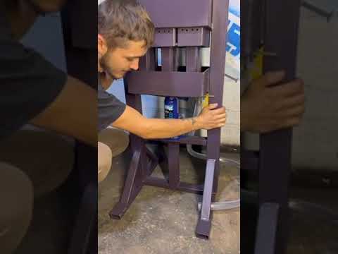 Видео: НВШ 6 прес для виготовлення брикетів