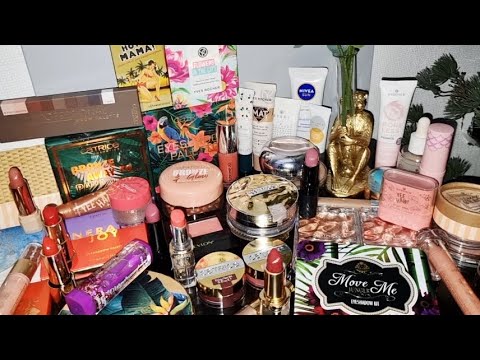 Видео: Косметичка августа 2025🪸🐚💄🏝