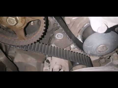 Видео: Mitsubishi Delica 3л 2003 год замена ремня Г. Р. М, помпы, сальников.