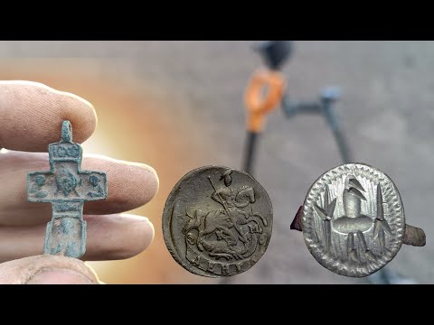 Видео: ДЕУС-2 И ИНТЕРЕСНЫЕ НАХОДКИ НА РАСПАХАННОМ ПОЛЕ. ПОИСК СТАРИННЫХ МОНЕТ С МЕТАЛЛОИСКАТЕЛЕМ 2025