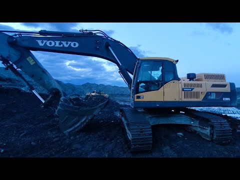 Видео: Обзор экскаватора Volvo EC380DL