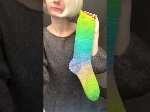 Видео: Новые носки из Laines du nord watercolor sock. Носки: испытание временем