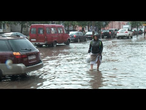 Видео: Потоп в Великих Луках. Дочки-бабушки.рф. выпуск 3.