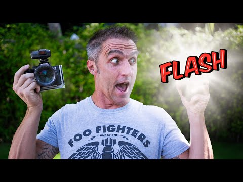 Видео: Выносная фотосъемка со вспышкой для начинающих