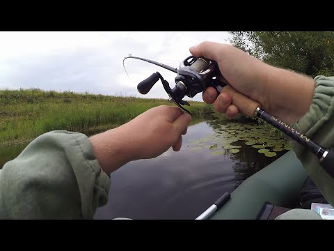Видео: КАК ТАМ ЩУЧКА ПОЖИВАЕТ? Рыбалка на малой реке, ловля щуки на воблеры и неогруженную резину