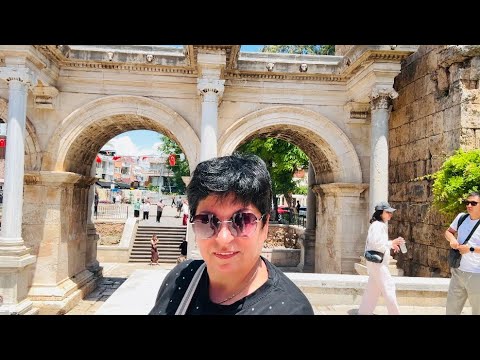 Видео: #8 Анталья. Старый город. Авария! Русские туристы спешат на помощь