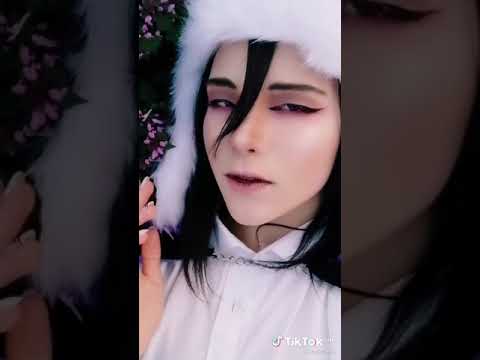 Видео: Косплей Великий из бродячих псов из Тик Тока