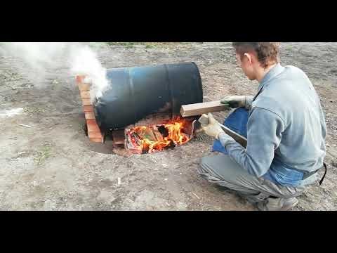 Видео: Учусь делать дубовый уголь