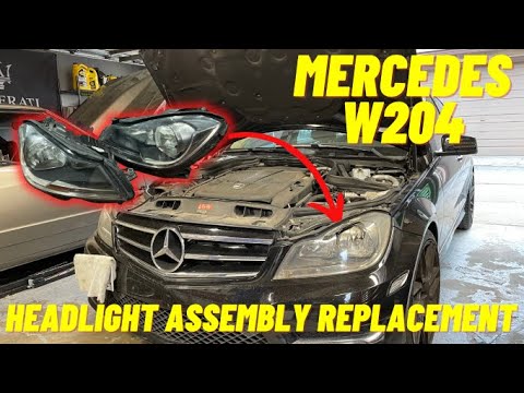 Видео: Mercedes W204 (2009-14) Замена блока фар!!!