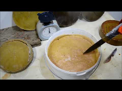 Видео: Осветление воска,обзор.Проверено на себе.Lightening beeswax, review. Tested on myself.