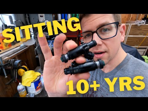 Видео: Очистка всей топливной системы (включая бак!) на мотоцикле - Honda VTX1800