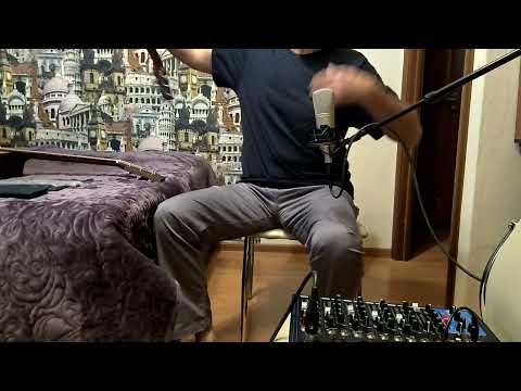 Видео: Баттл акустических гитар- полный массив и массив верхняя дека