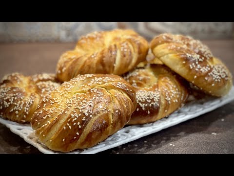 Видео: Пухкави ароматни питки - лесна рецепта / Пышные слоеные булочки -простой рецепт / Fluffy puff buns
