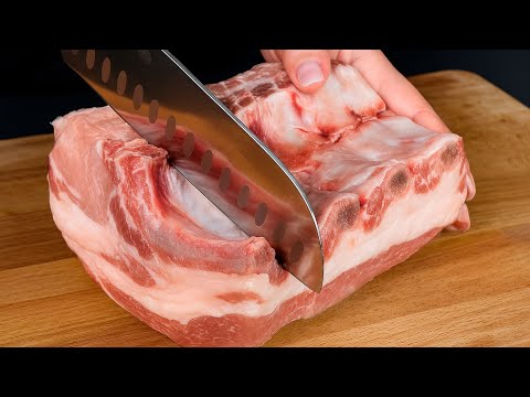 Видео: Шеф-повар раскрывает секрет супернежной свиной корейки на кости!