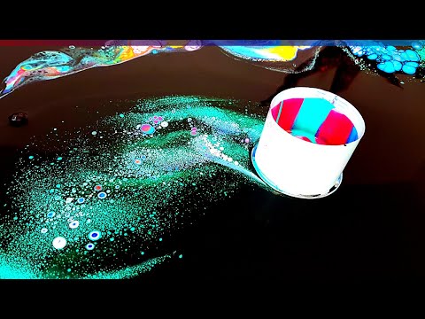 Видео: Акриловая заливка Nebula с красивыми ячейками | Жидкий акрил | Абстрактное искусство