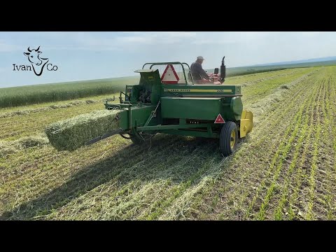 Видео: Робота преспідбирача ( тюкопреса) JOHN DEERE 330 та Мінітрактора Shifeng SF 354. Заготівля сіна.