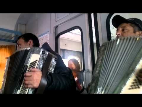 Видео: Тече вода каламутна