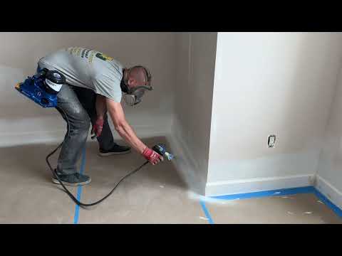 Видео: "хэндимэн" (handyman) Технология покраски плинтусов и двери