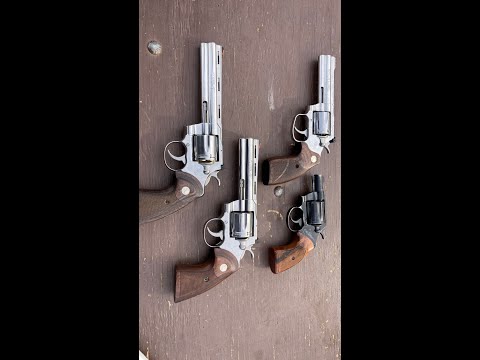 Видео: Кольт Питон 357 против Кольт Кинг Кобра 357