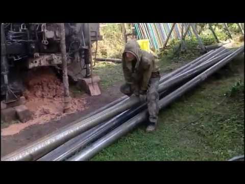 Видео: Бурение скважины на воду