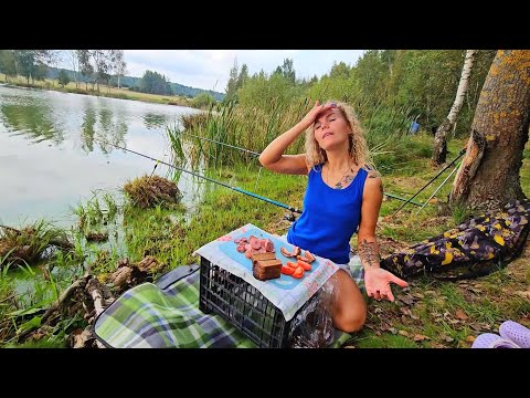 Видео: Тут только мы! ЖЕНА, рыбалка в укромном месте, ночёвка, хороший клёв и...