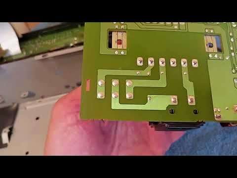 Видео: Denon DCD-725  (1995-96). 2 x PCM61P-L, KSS-240A. Обзор и ремонт CD проигрывателя.