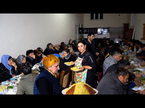 Видео: Ифтар Ужин на 150 человек: 300 штук куриных ножек - 30 кг плова с горошком