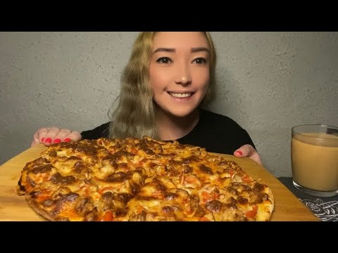 Видео: МУКБАНГ пицца домашняя 🥰