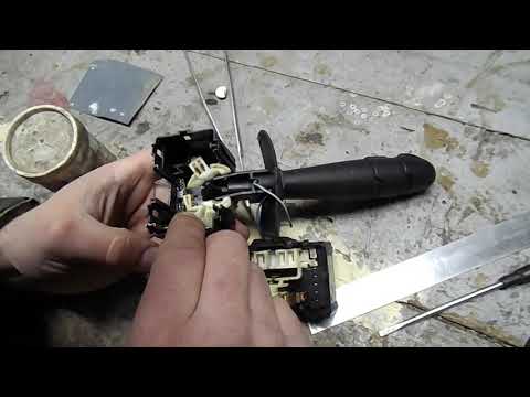 Видео: Ремонт блоку перемикача поворотів Renault Kangoo
