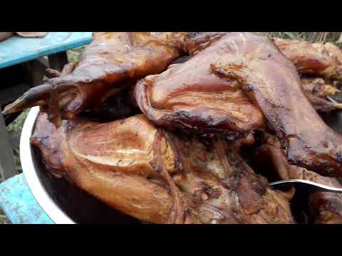 Видео: Яка в мене коптілка і як копчу мясо ...