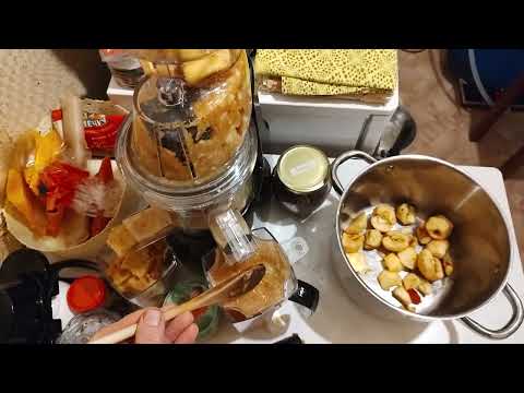 Видео: Шнековая соковыжималка MIUI JE230 18M00 на яблоках